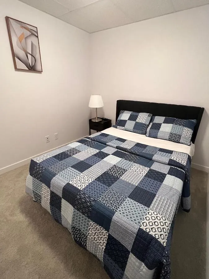 Basement Suite Winnipeg 0*,